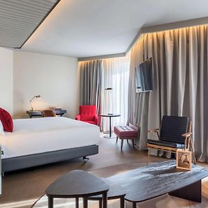 Premium Junior King Suite